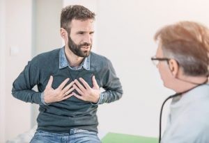 La dificultad para respirar puede ser debida a diferentes causas, algunas debidas a una enfermedad, al estrés, a accidentes o, en otras ocasiones, a circunstancias como la altura.