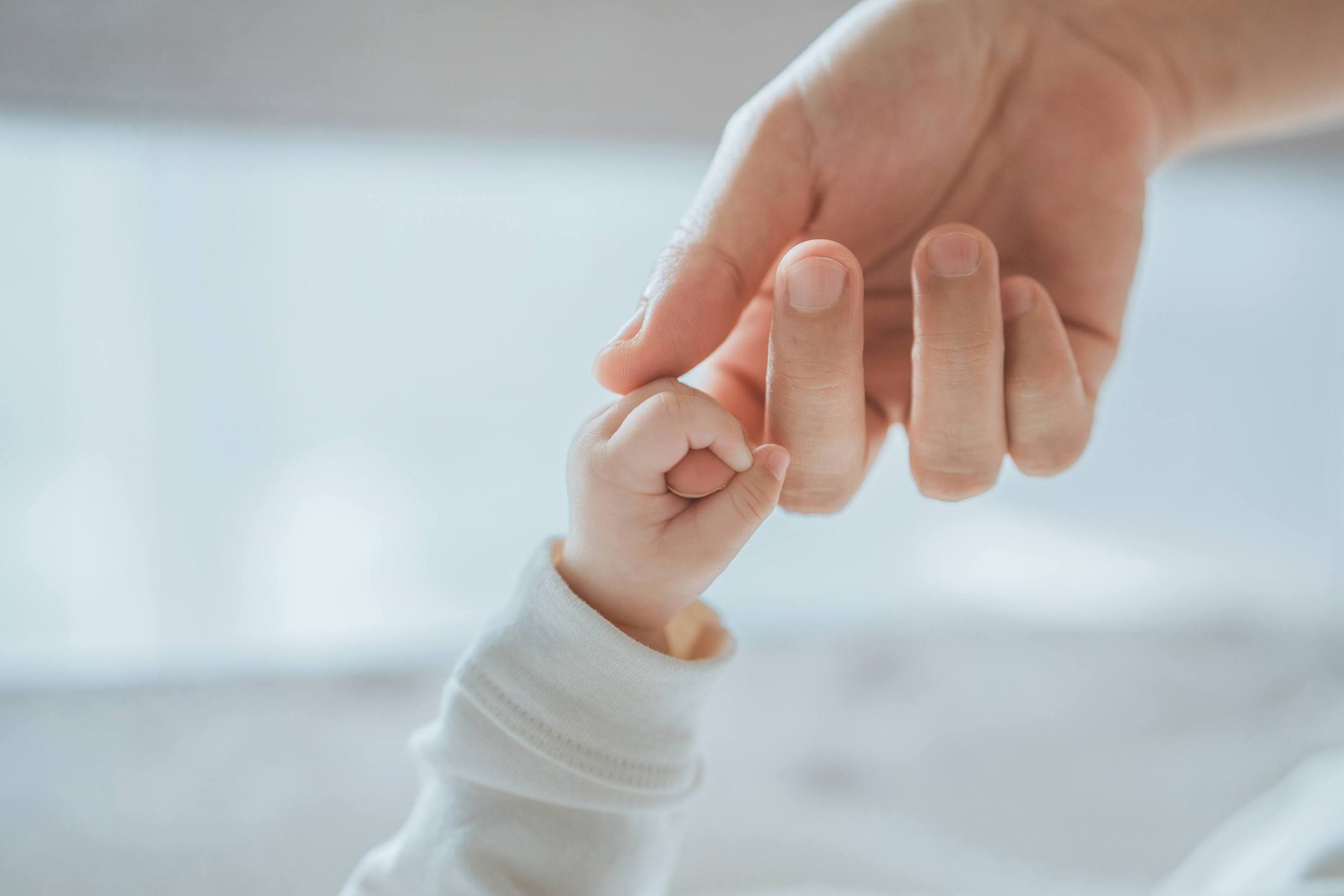 Baja de maternidad y paternidad: Claves que debes conocer