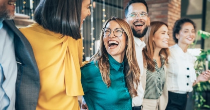 La salud mental en el trabajo: un reto intergeneracional que exige respuestas personalizadas