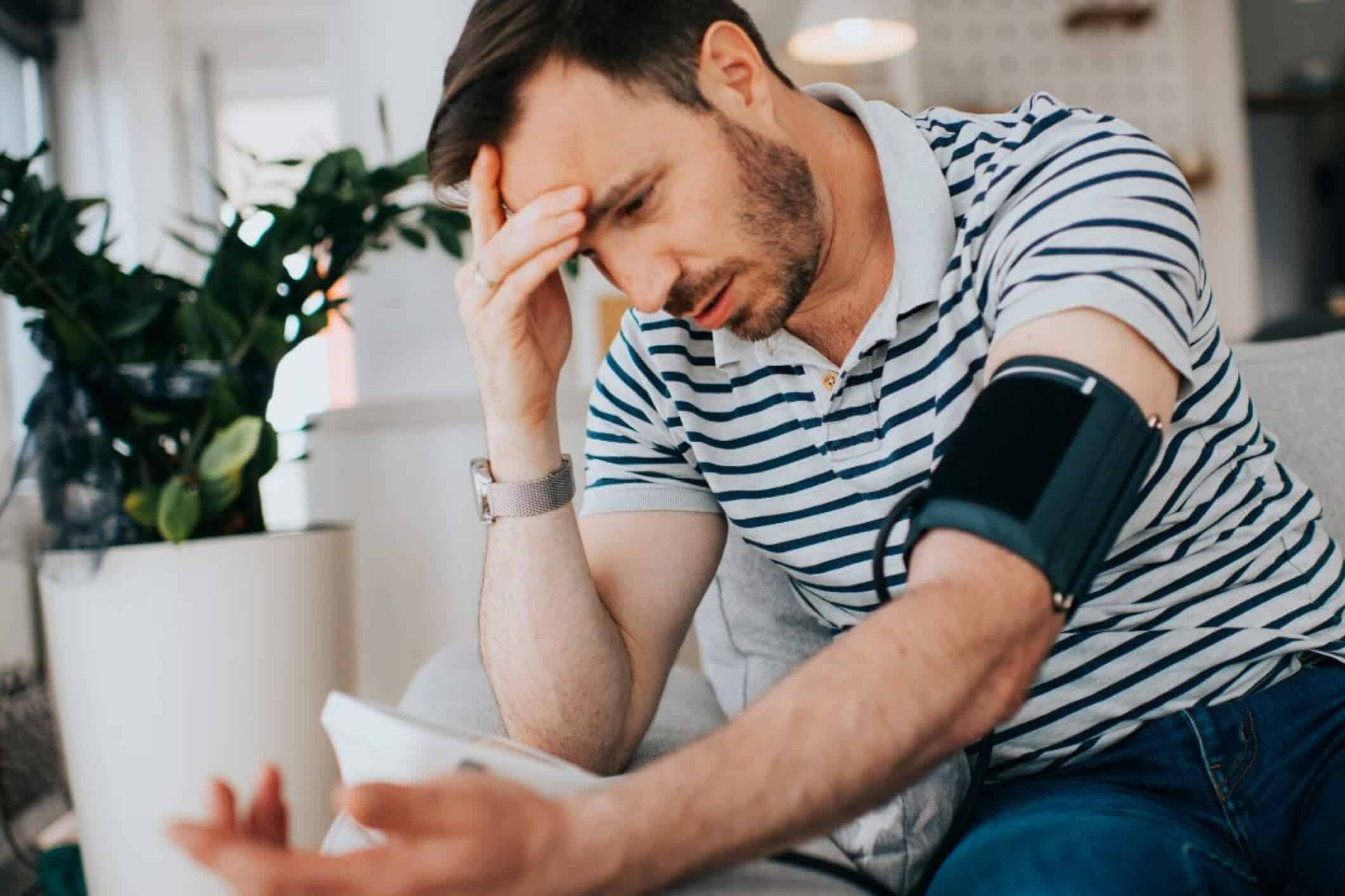 Cómo controlar tu tensión arterial y qué comer para bajarla