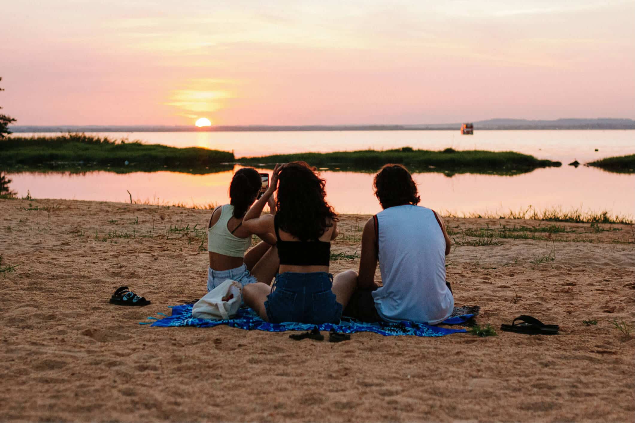 Fatiga social en verano: por qué a veces las vacaciones también agotan